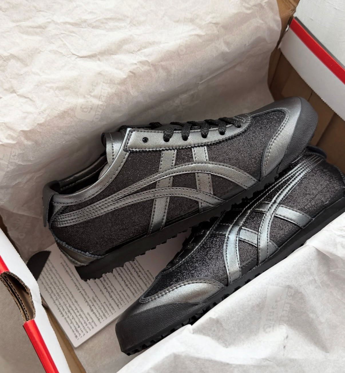 ONITSUKA TIGER MEXICO METALLIC BLACK  ✅