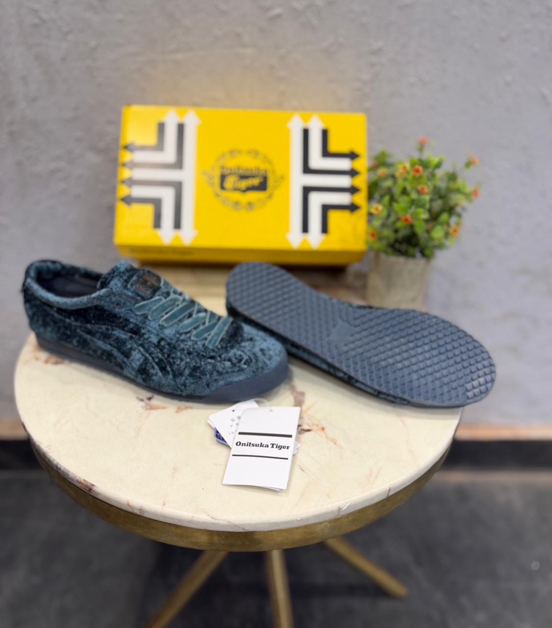ONITSUKA TIGER MEXICO SD VELVET GREEN  ✅