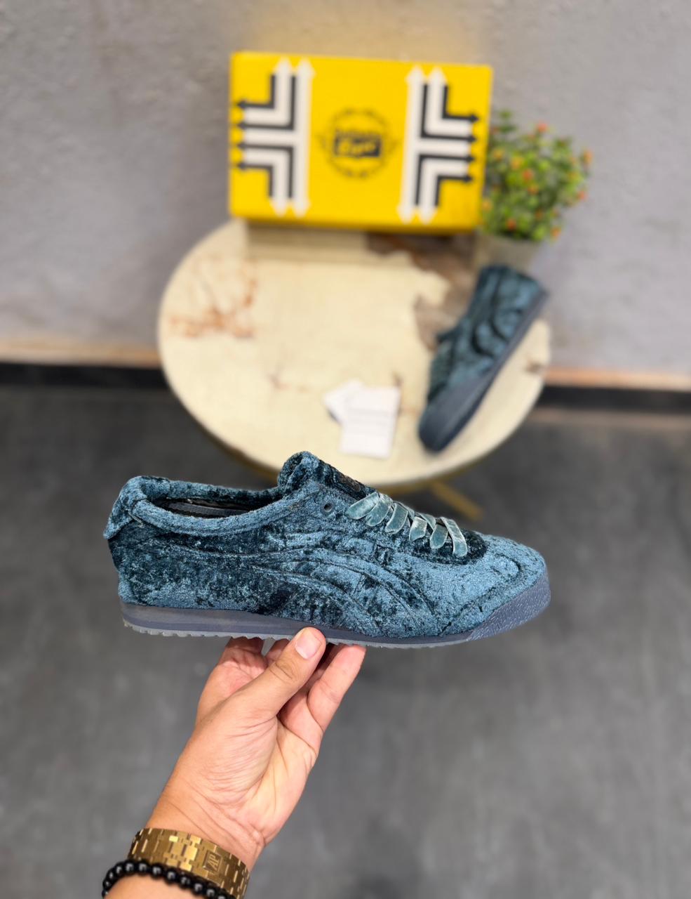ONITSUKA TIGER MEXICO SD VELVET GREEN  ✅