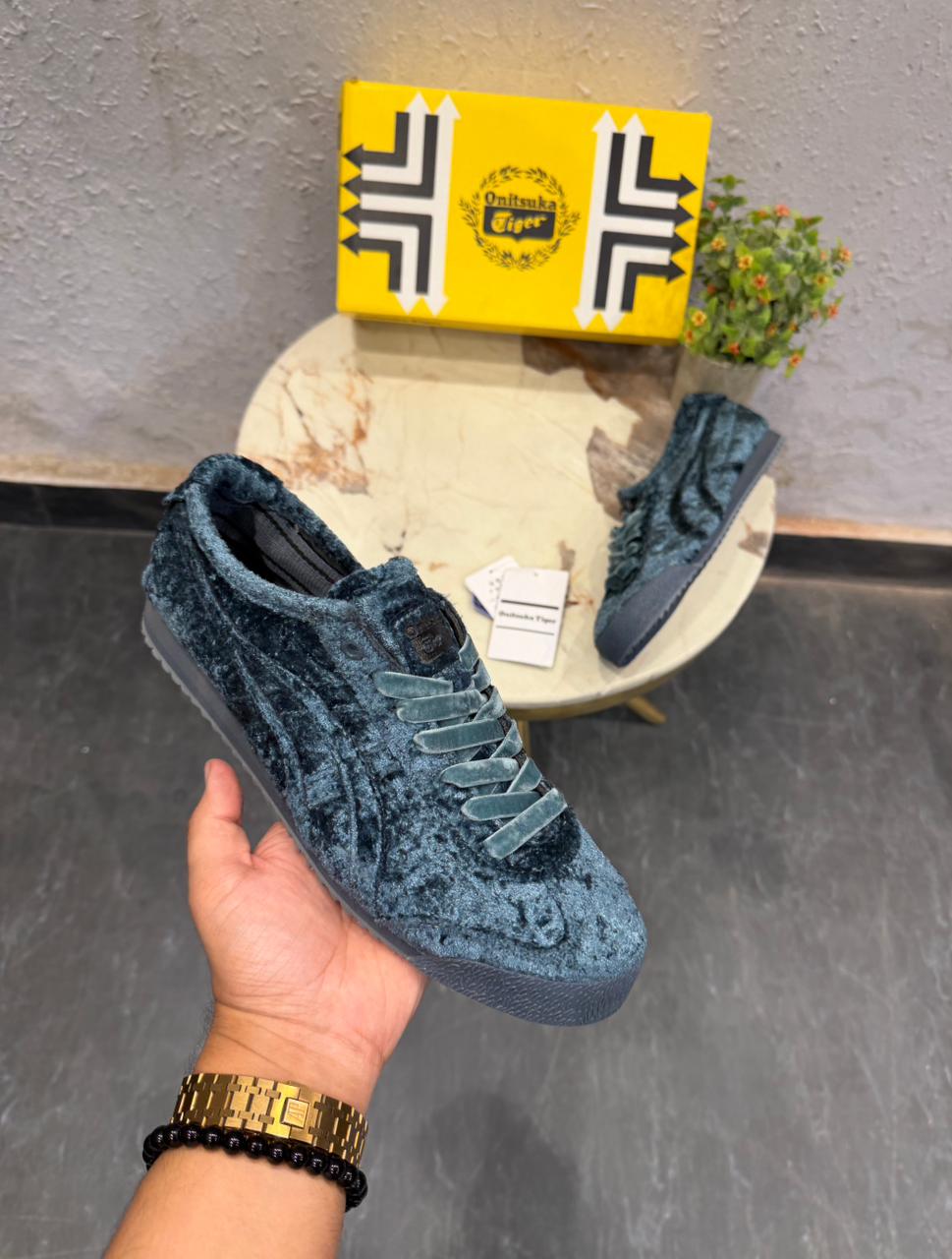 ONITSUKA TIGER MEXICO SD VELVET GREEN  ✅