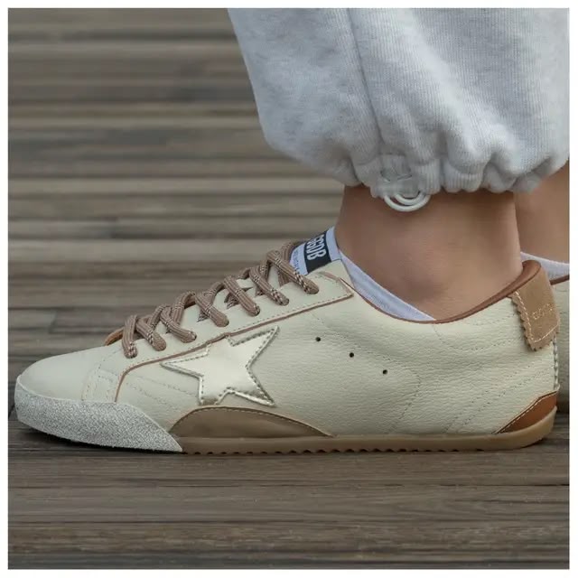 GOLDEN GOOSE TRUE STAR BEIGE SILVER 👟