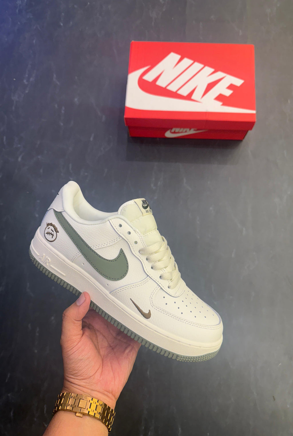 NIKE AIRFORCE ONE KAWS LTD EDTN 🖤