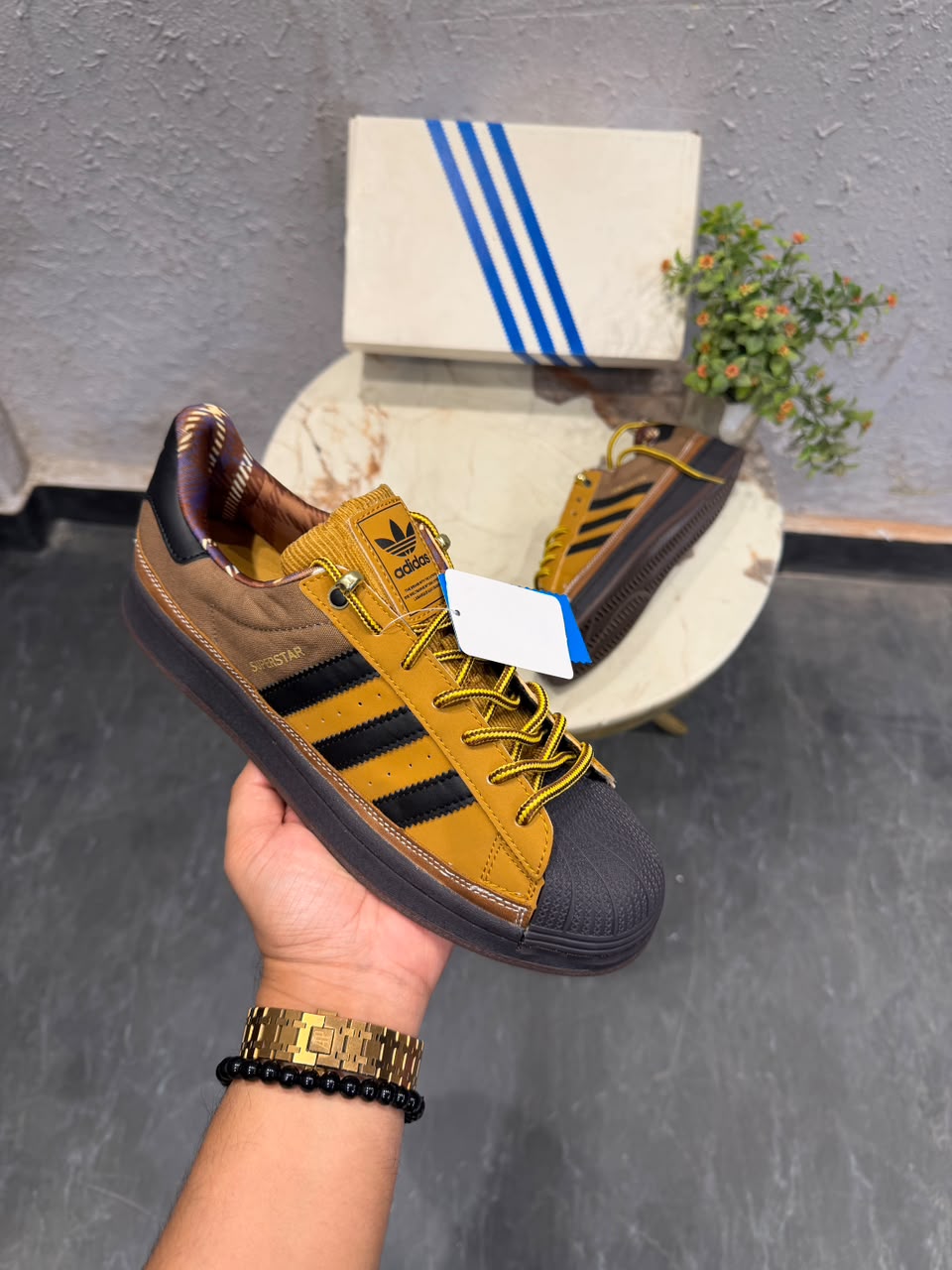ADIDAS ORIGINALS SUPERSTAR 2ND GENERATION TAN BLACK SOLE 🖤🖤