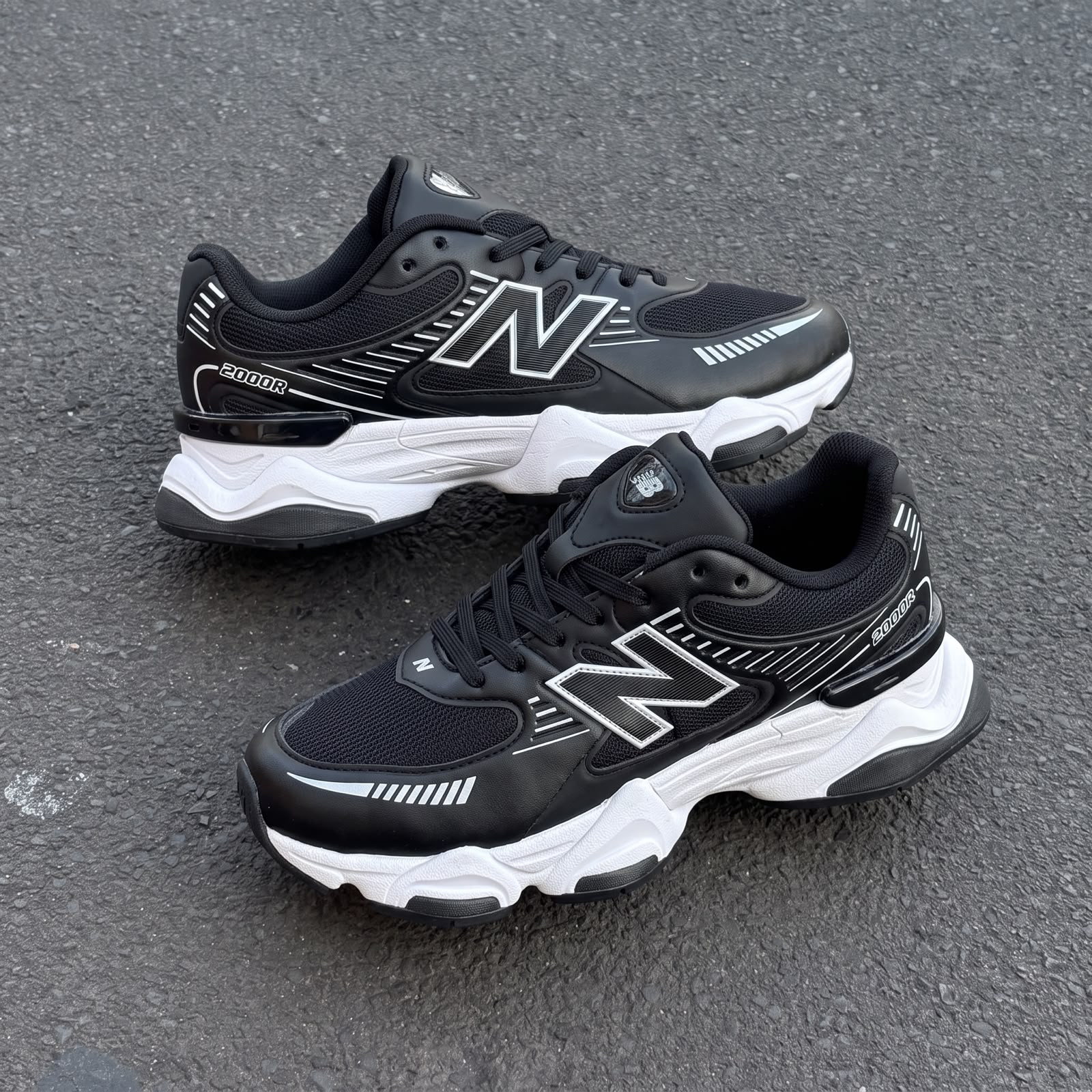 NEWBALANCE 2000R