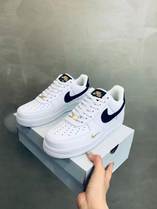 NIKE AIRFORCE ONE WHITE BLACK GOLD ❤️❤️