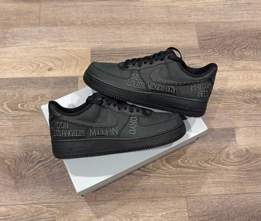 NIKE AIRFORCE AF1 WORLD TOUR 🖤