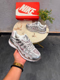 NIKE P-6000 TRAINER METALLIC WINE SWOOSH 🖤