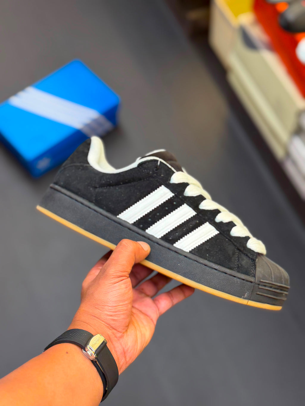 ADIDAS SUPERSTAR ST