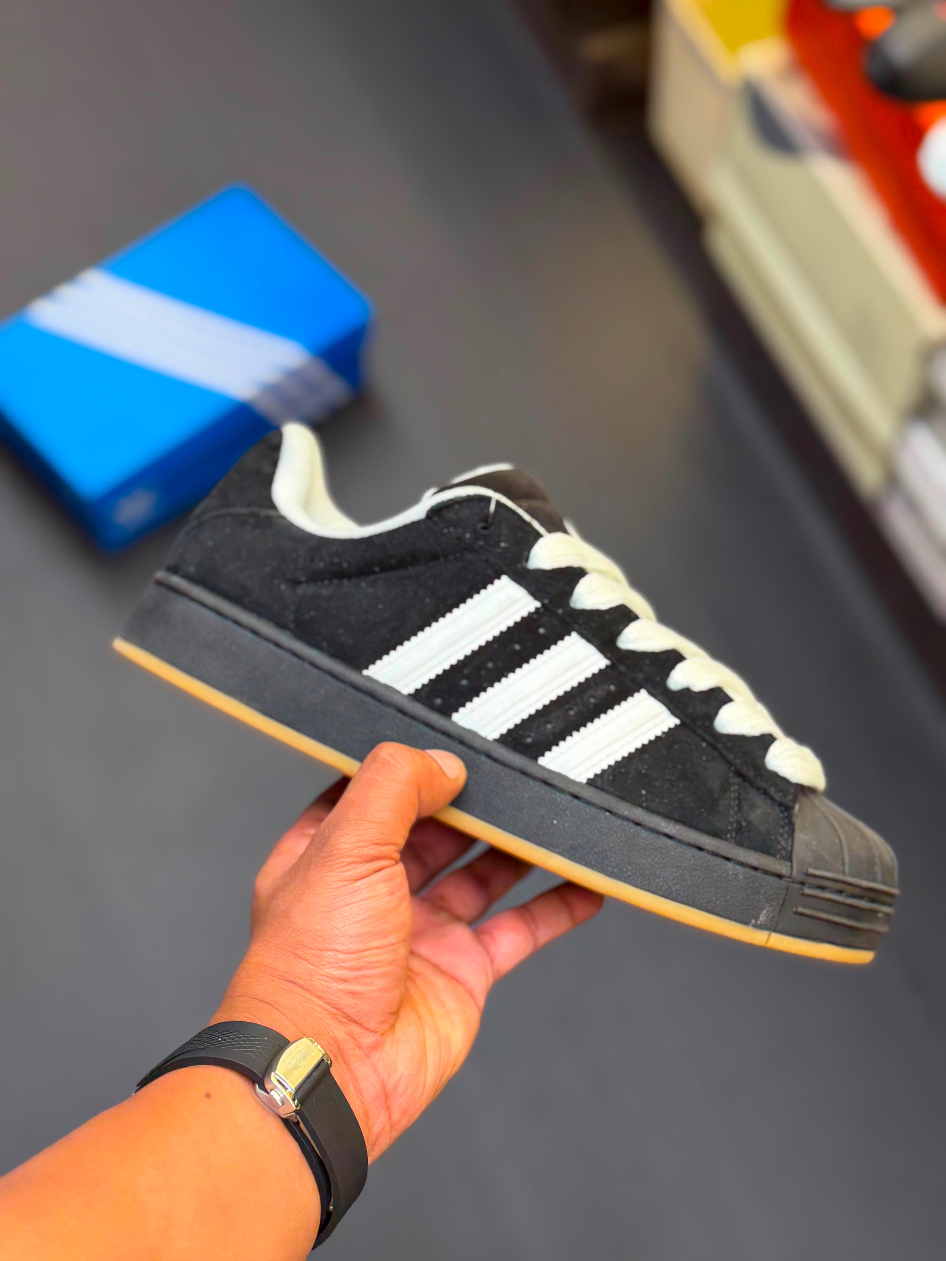 ADIDAS SUPERSTAR ST