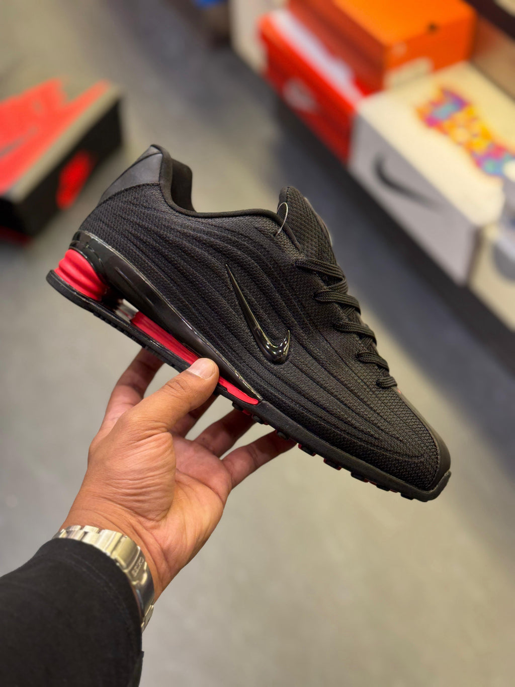 NIKE SHOX Z