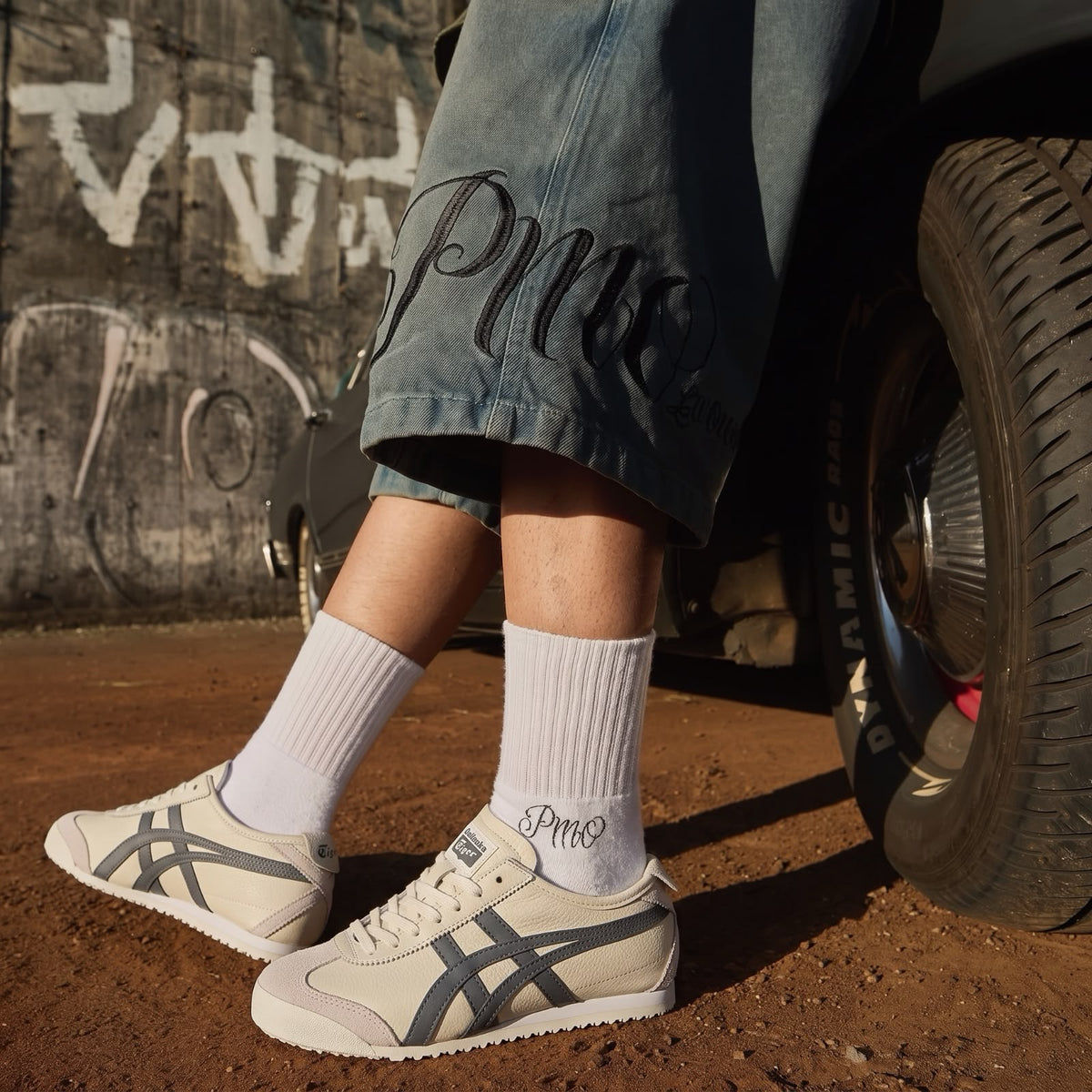 ONITSUKA TIGER 4