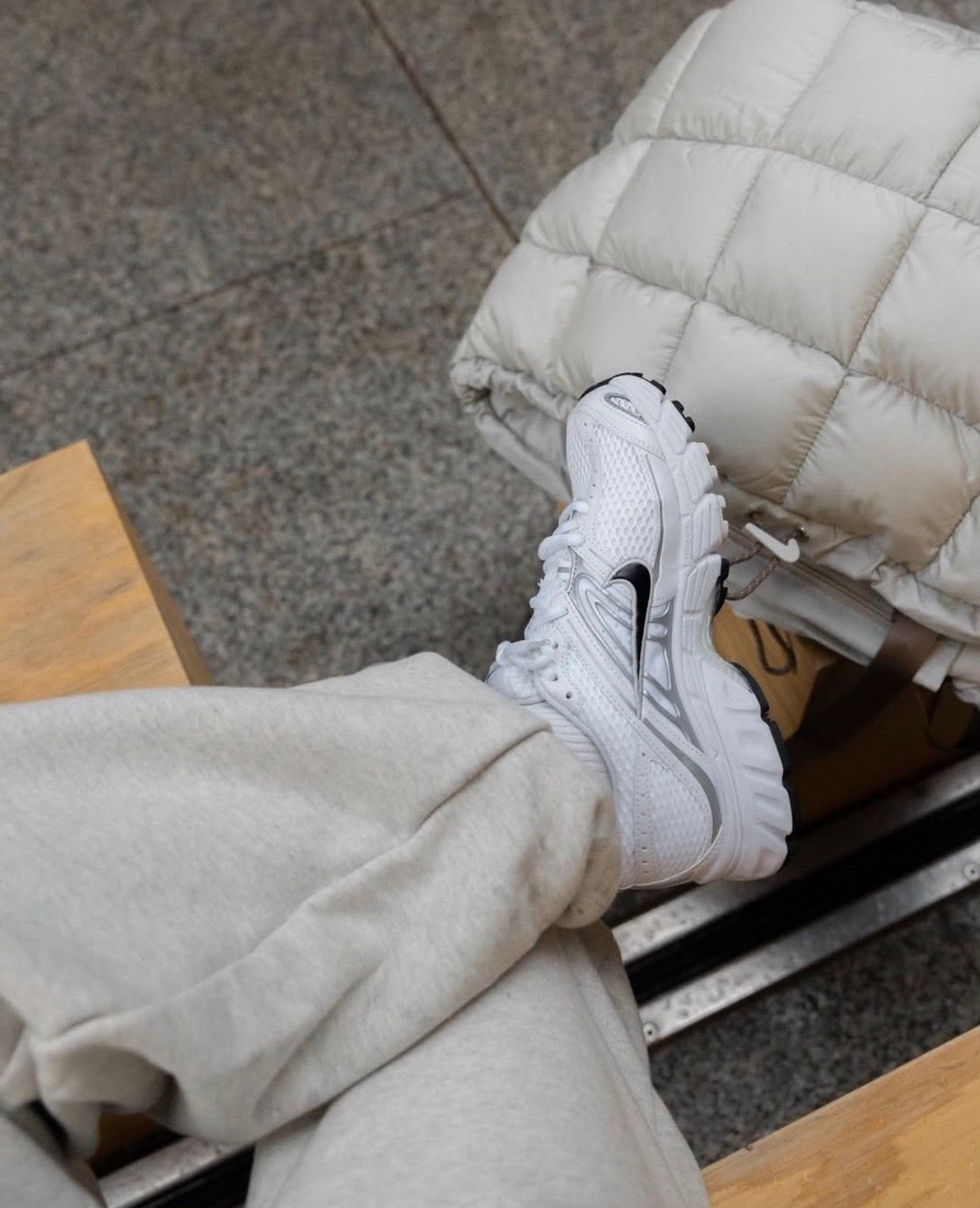 NIKE AIRMAX MOTO 2K
