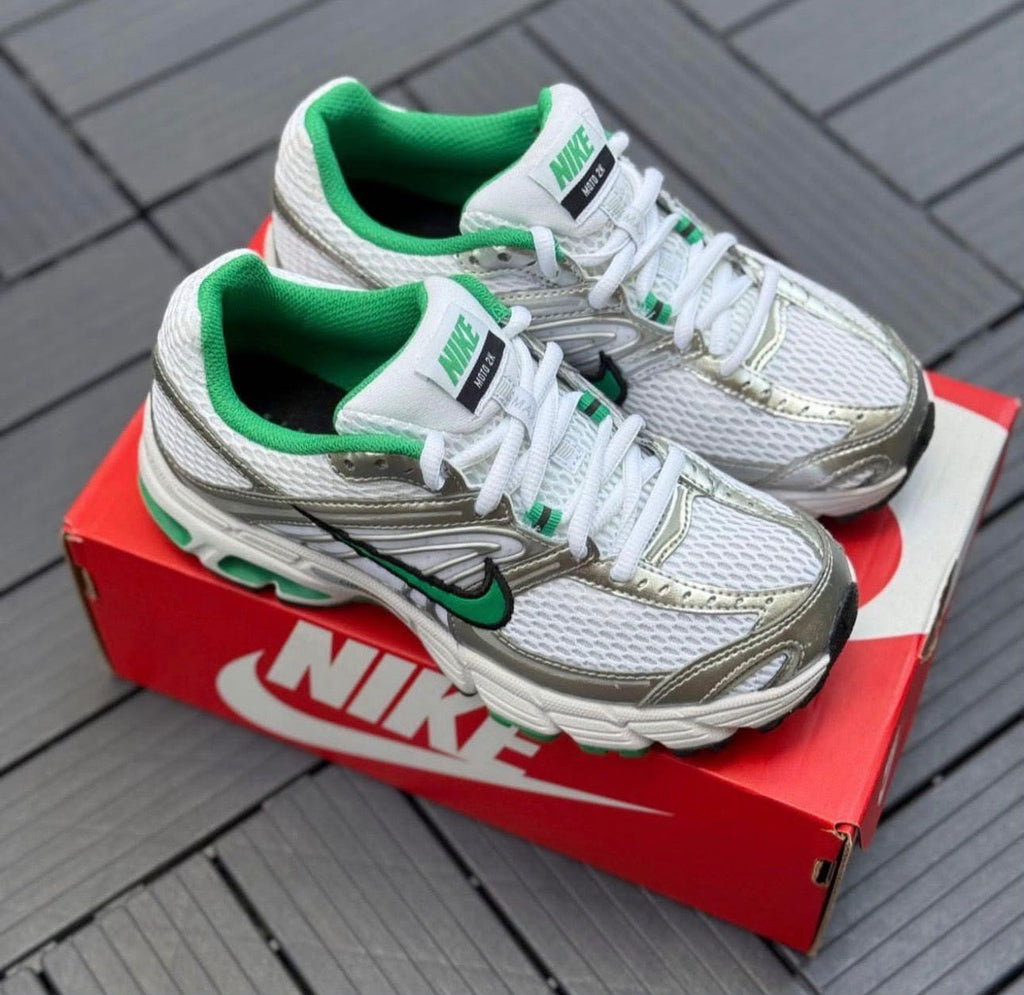 NIKE AIRMAX MOTO 2K
