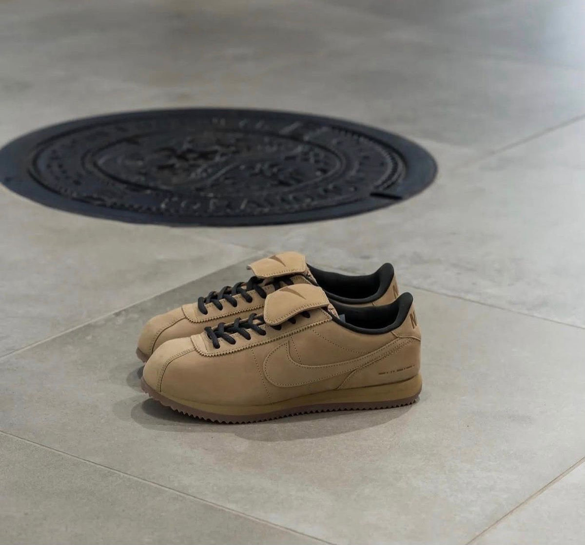 NIKE CORTEZ SE PARACHUTE BEIGE