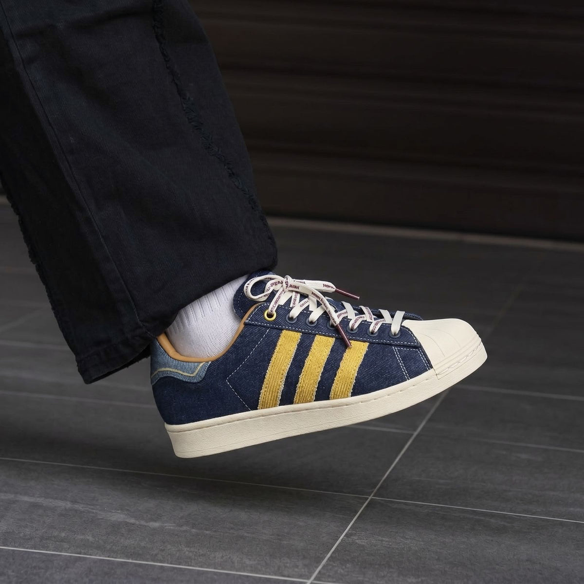 ADIDAS SUPERSTAR 82 DENIM
