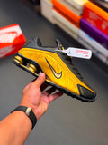 NIKE SHOX R4