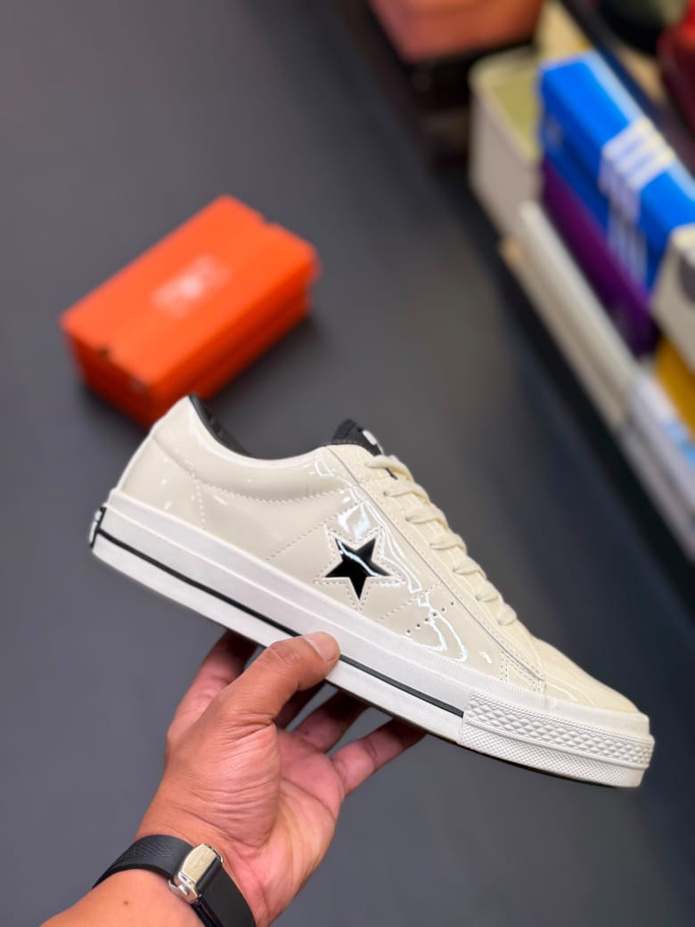Converse one star