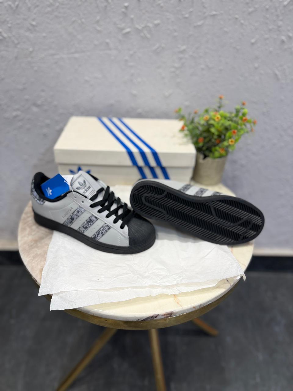 ADIDAS ORIGINALS SUPERSTAR 2nd GENERATION PAISLEY RADIUM 🖤🖤