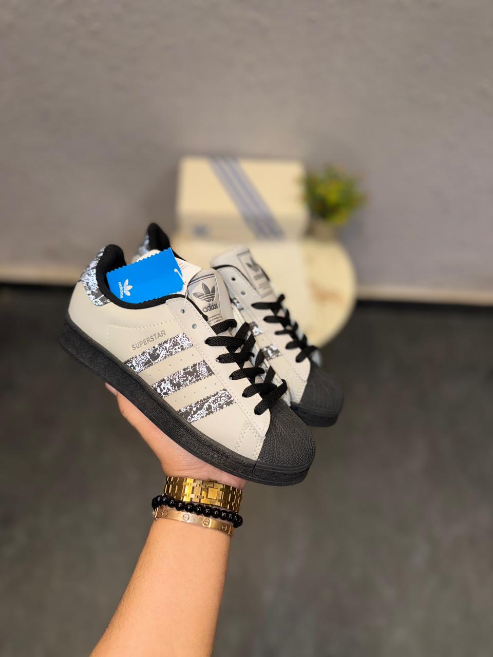 ADIDAS ORIGINALS SUPERSTAR 2nd GENERATION PAISLEY RADIUM 🖤🖤