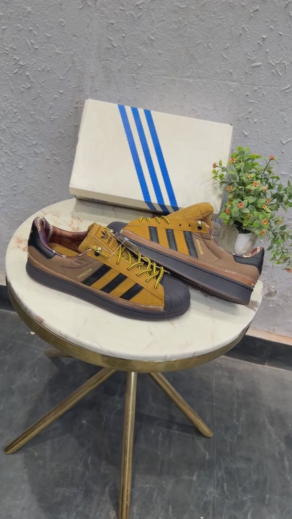 ADIDAS ORIGINALS SUPERSTAR 2ND GENERATION TAN BLACK SOLE 🖤🖤