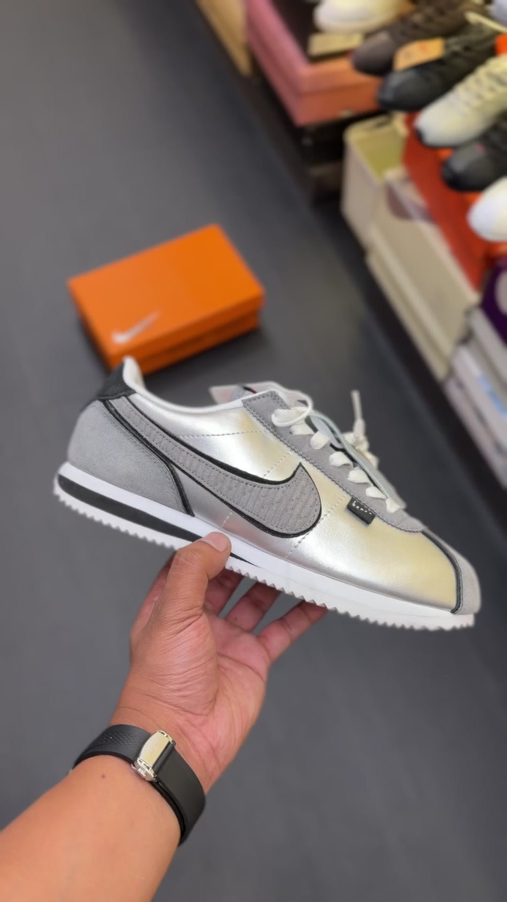 NIKE CORTEZ PETALS