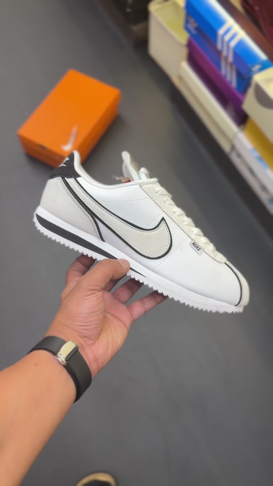 NIKE CORTEZ PETALS