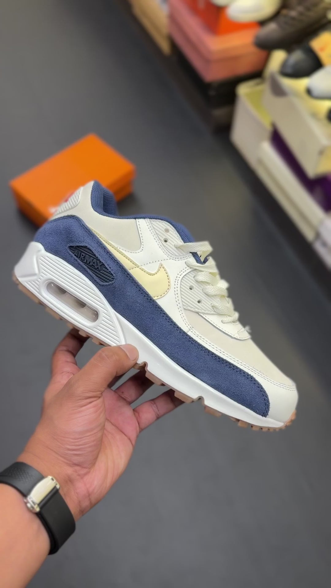 NIKE AIRMAX 90 ESS+