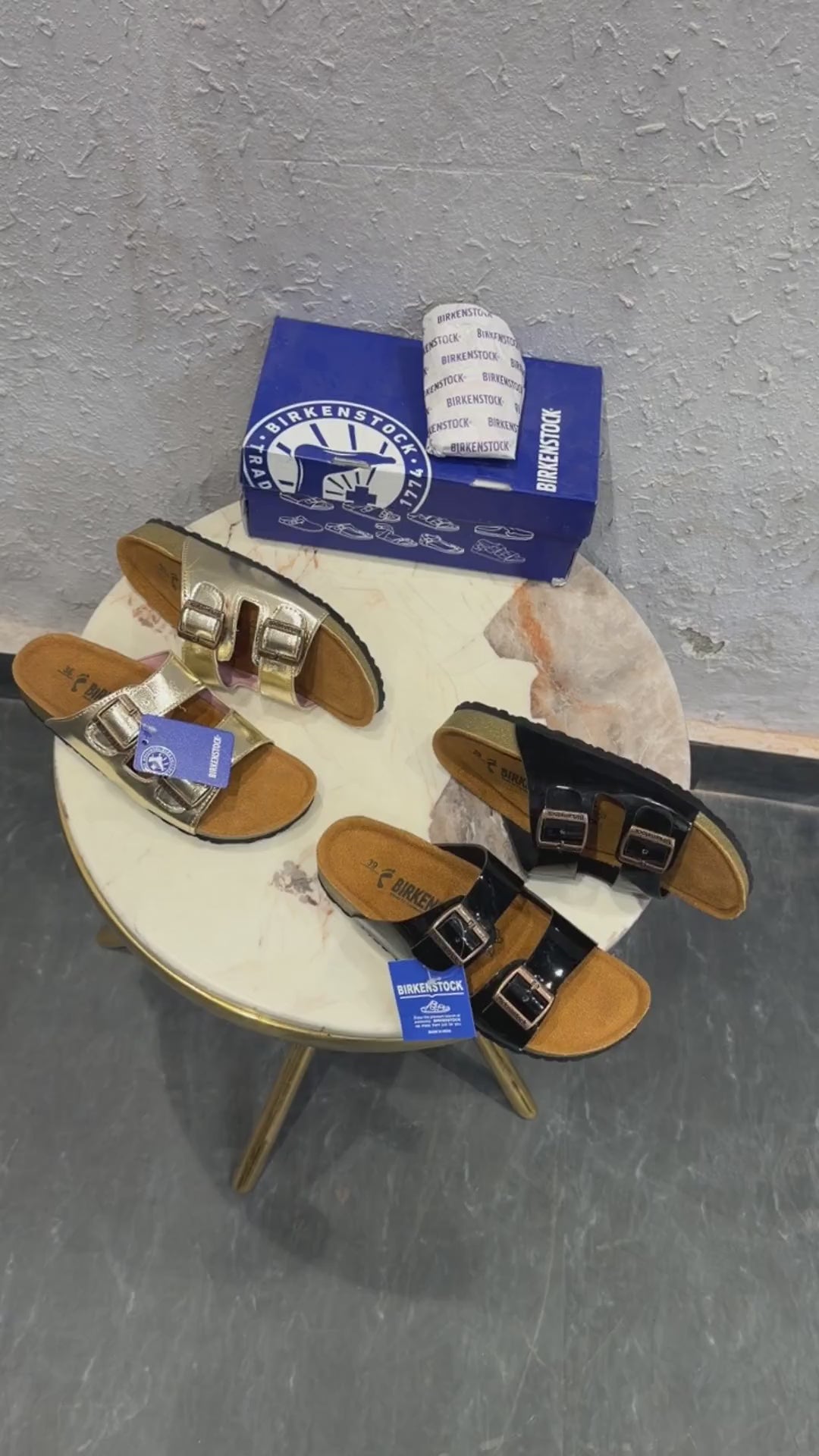 BIRKENSTOCK  SLIDES