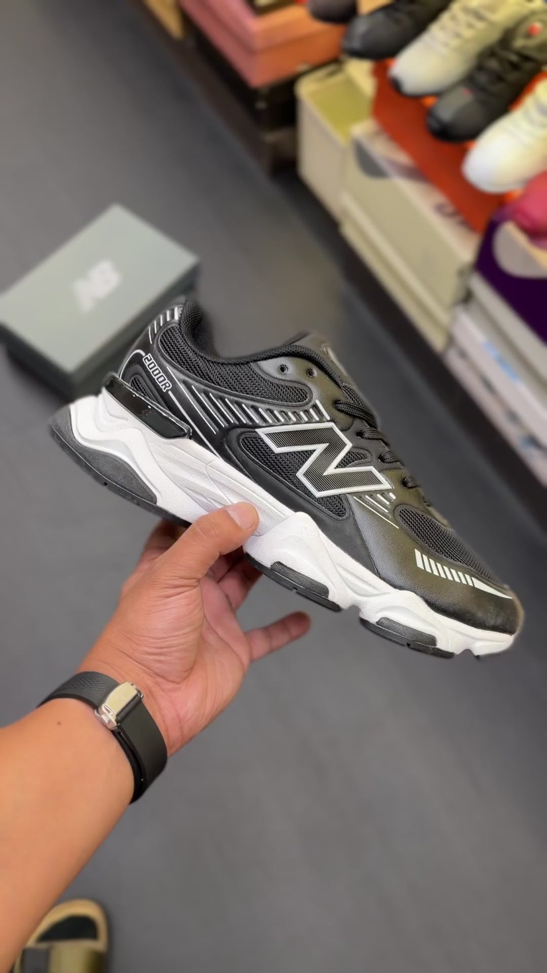 NEWBALANCE 2000R