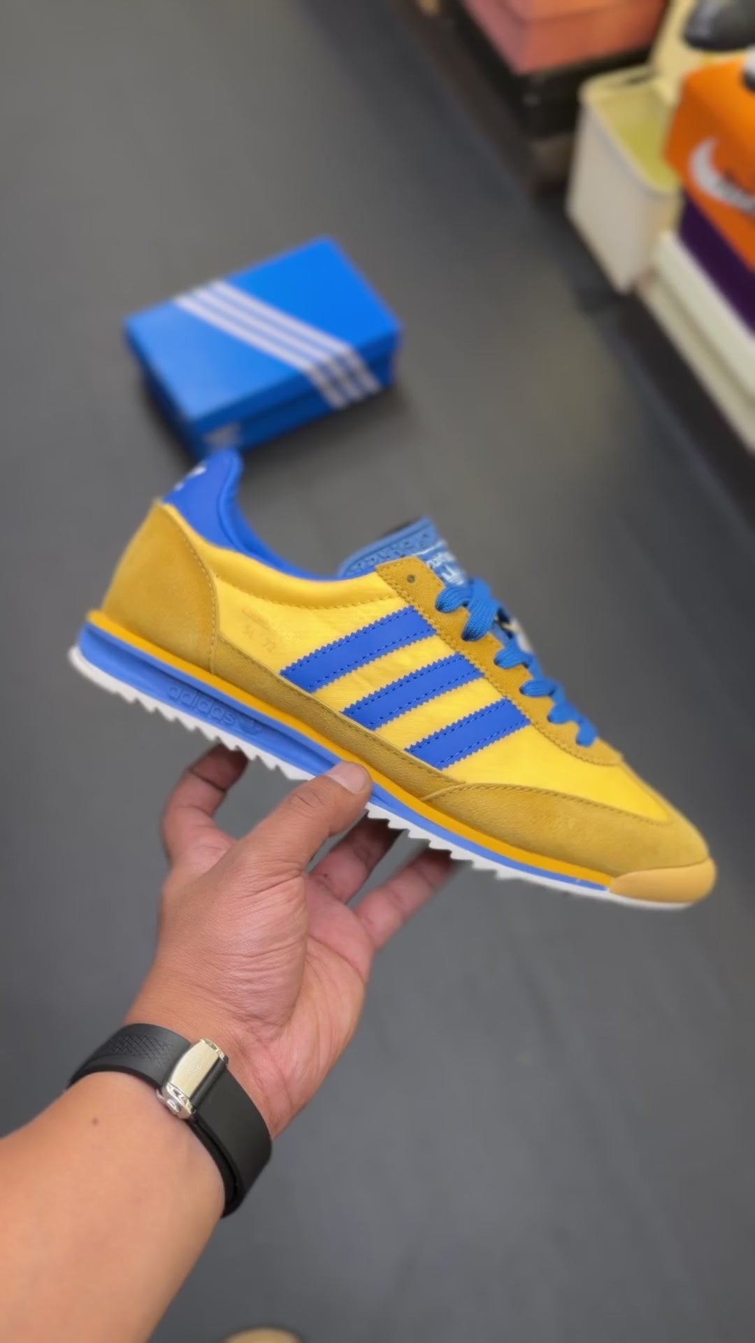 ADIDAS SL 72C