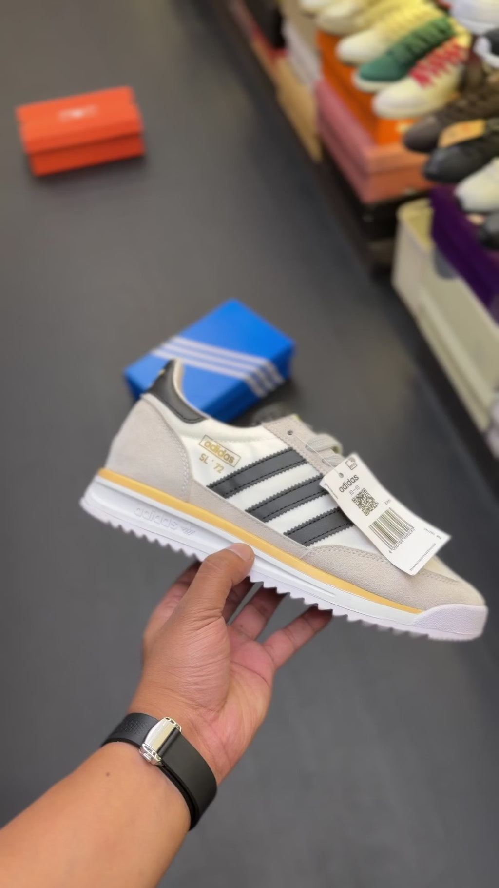 ADIDAS SL 72