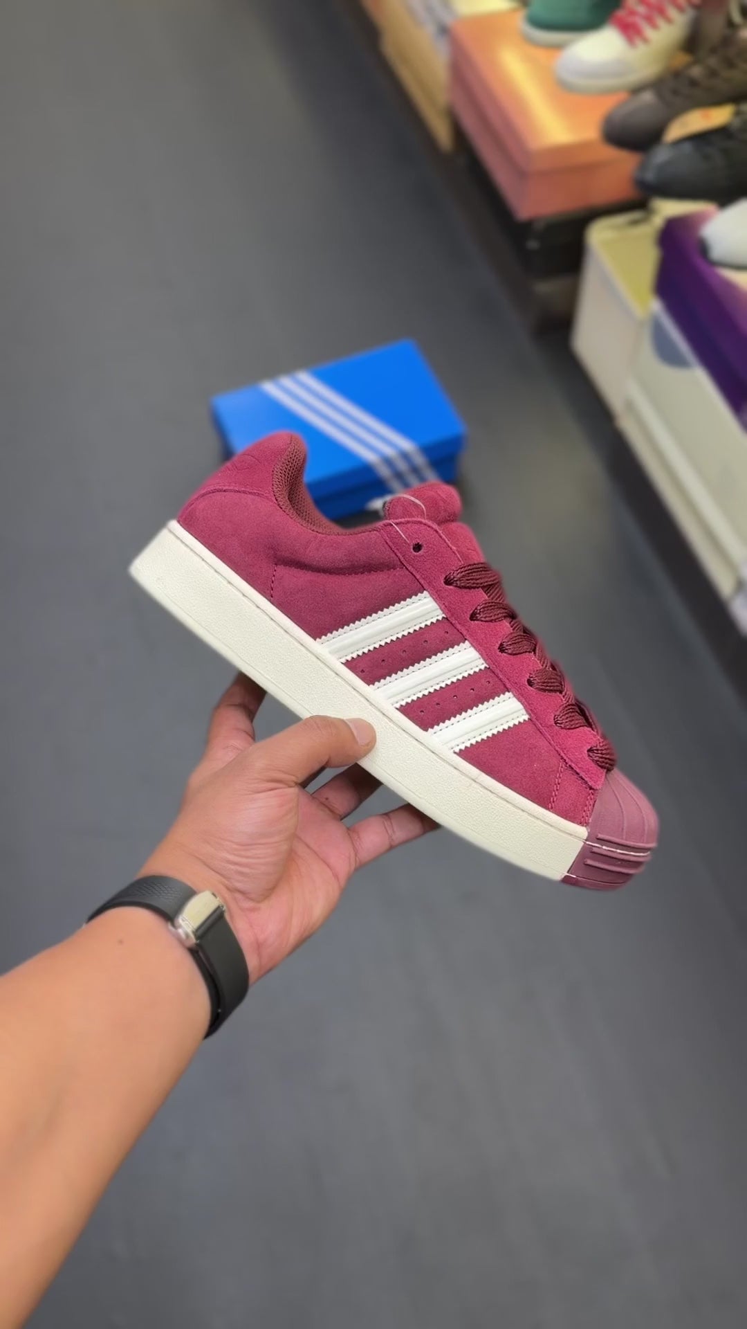 ADIDAS SUPERSTAR ST
